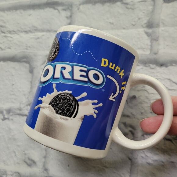 Oreo Dunk Twist Lick & Bite Mug Blue Microwave Dishwasher Safe - Picture 1 of 9